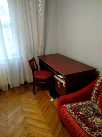 Пропонується двокімнатна квартира поряд з метро " Оболонь"