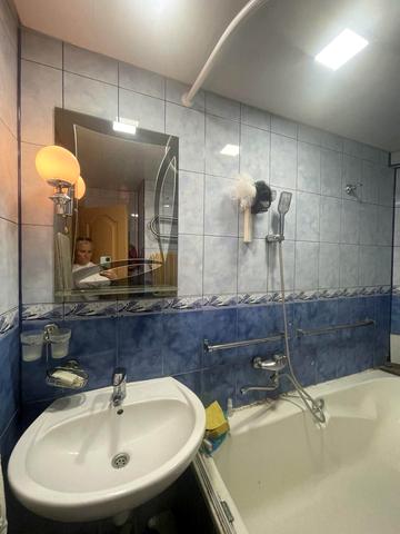 Петропавлівська вул., 70