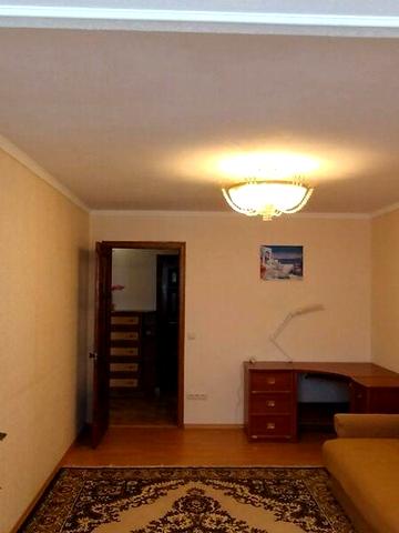 Довгострокова оренда 3к Квартира Набережна вулиця