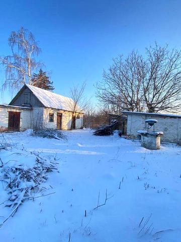 Продам гарний будинок в селі,є газ