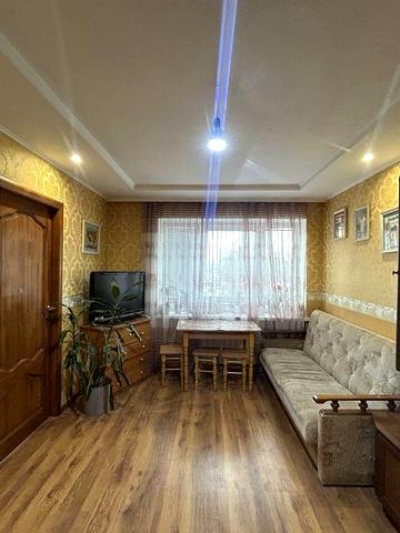 Продаю 4к квартиру вул.Хмельницького