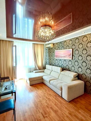 Польова вул., 10