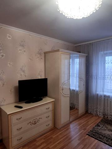 Милославська вул., 32/51а