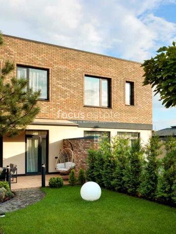 Садова вул.