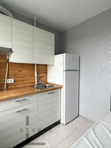 Зелена вул., 1