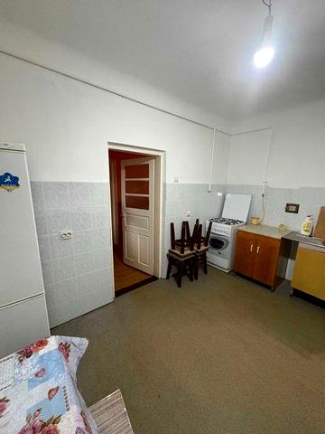 Здається 3-кімнатна квартира