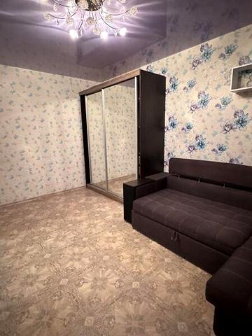 Довгострокова оренда 1к Квартира Роганська вулиця