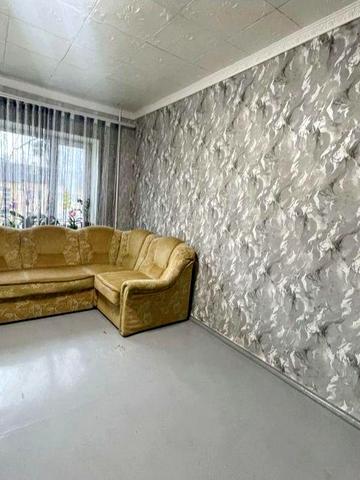 Продаж 3-х кімнатної квартири в Озерному