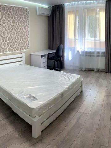 Реальная 1-ка на Алексеевке, Людвига Свободы 35, Алексеевская