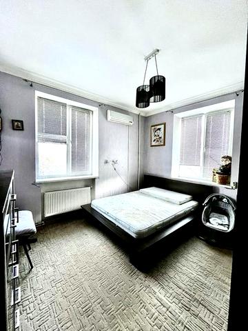 Продам 2-х комнатную квартиру /Червоный Донец