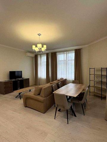 Здається в оренду двокімнатна квартира по вул. Протасів Яр, 8