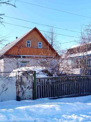 2 будинки за цiною одного Черняхів
