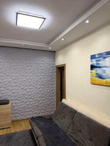 Оренда квартири новобудова технікою меблямі з зарядкою під електромобі