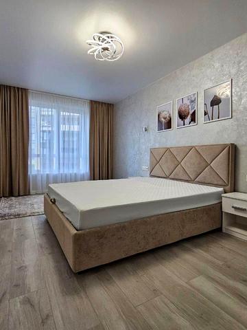 Домбровського вул., 3в