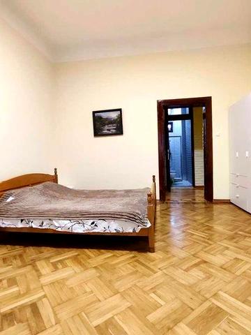 Оренда просторої 1-кімн. квртири вул. Університетська Центральна пл.