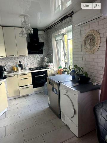 Довгострокова оренда 3к Квартира Галини Мазепи (Ковалевської Софії) вулиця