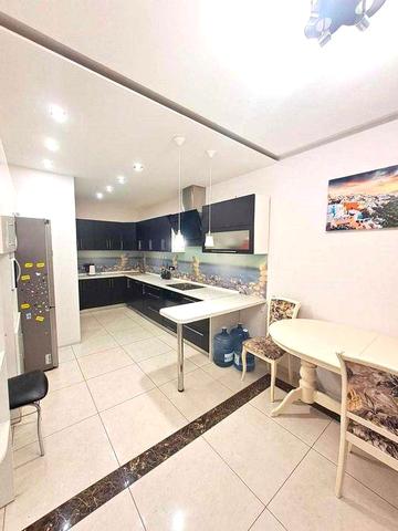 ЖК Статус Град, Завальна 10Г, 3к квартира, метро 5хв, Є Генератор!