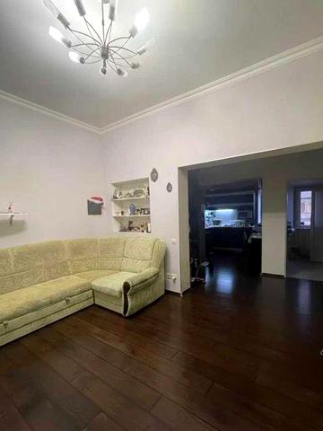 Продам 3-кімнатну квартиру вул. Металіста, м.Захисників України