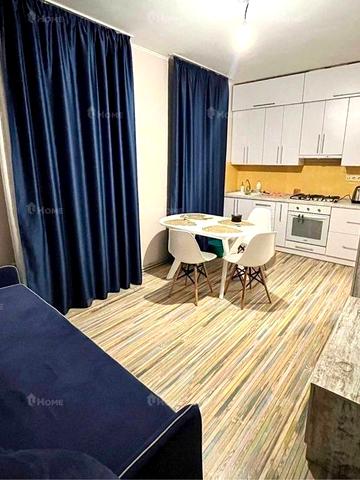 Двухкомнатная квартира в центре. ТРЦ Никольский