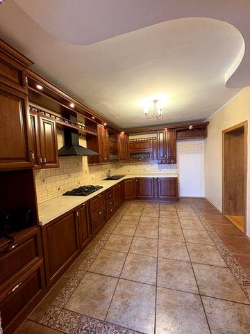 Дворівнева квартира р-н 5ти  кутів з РОЗСТРОЧКОЮ платежу