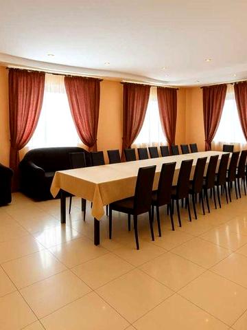 Київ. Троєщина. Будинок 250кв. Оренда від 1 до 3 місяців. Без %.