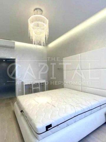 Продаж 4 кімнатної квартири 120 м2 ЖК Аристократ Київ