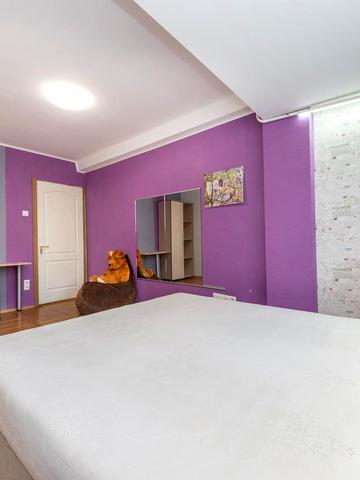 Білоруська вул., 17-А