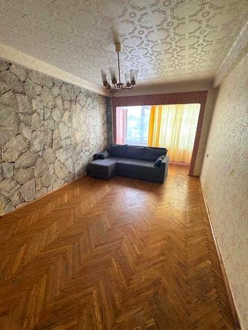 Продам 3х кімнатну квартиру Рогозівська 3а ДВРЗ
