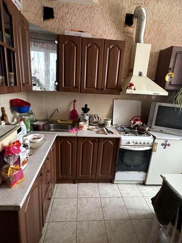 Вышгородская,4 сталинка