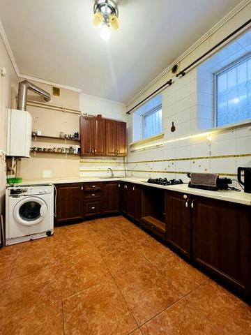 3-х кімн. квартира в Центрі - 80 м2 - Індивідуальне опалення