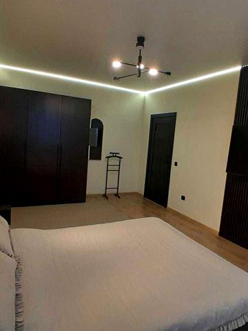 Продаж 1-но кімнатної квартири з ремонтом і меблями (Ужгородський рн)