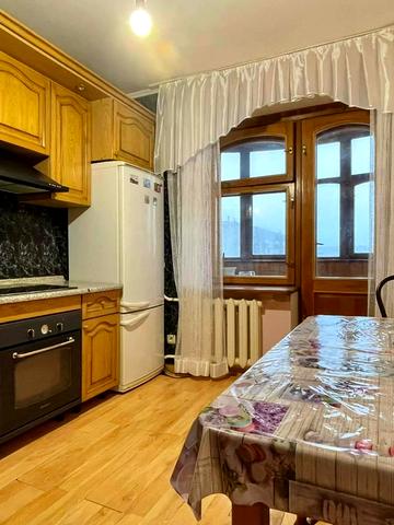 Михайла Лушпи просп., 40