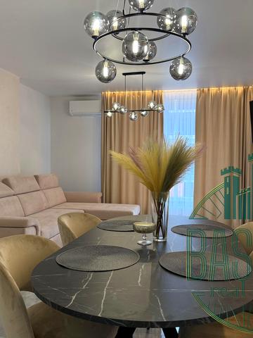 Ленкавського вул., (Будинок 4)