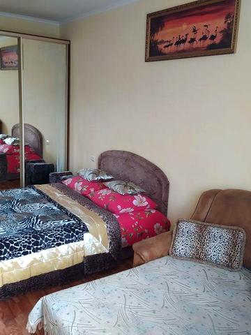 Центр. 2 кімнатна квартира, новобудова.