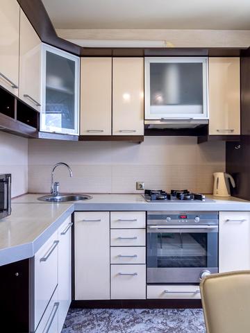 Південна вул., 7