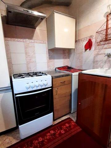 Сдам теплую  1 комн. кв.  Алексеевка Победы газ, без оплаты коммуналки