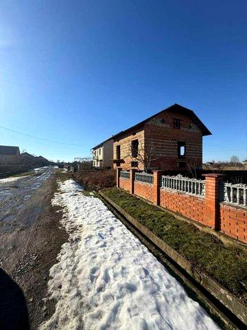 Продаж будинку в селі Добровляни