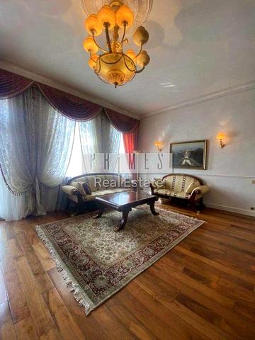 Оренда шикарної квартири Софіївська Площа провулок Рильський ПАРКІНГ