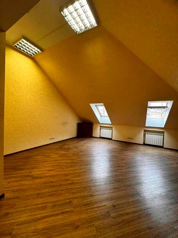 Оренда квартири  в центрі,Прорізна, Хрещатик 32 Б