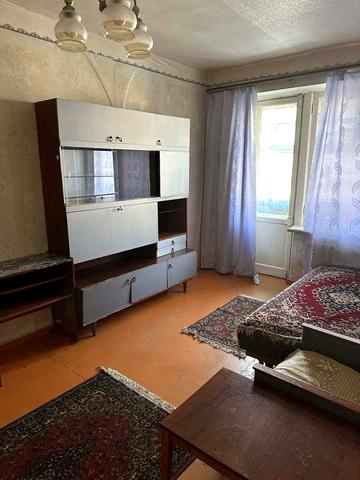 Здається 1 кім на Новомиколаівці