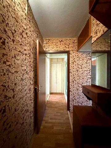 Продам 2 км квартиру  М. Героев труда, ул, Нескоренних