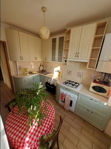 Старокозацька вул. (Комсомольська), 82