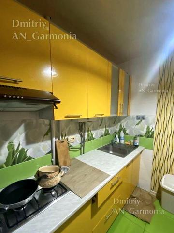 1-К Фурманова, рядом остановка