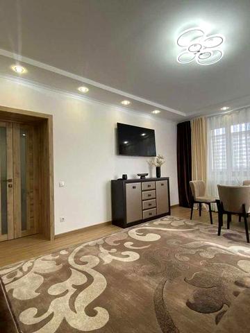 2к квартира з хорошим ремонтом в р-ні С.Стрільців (АТБ)