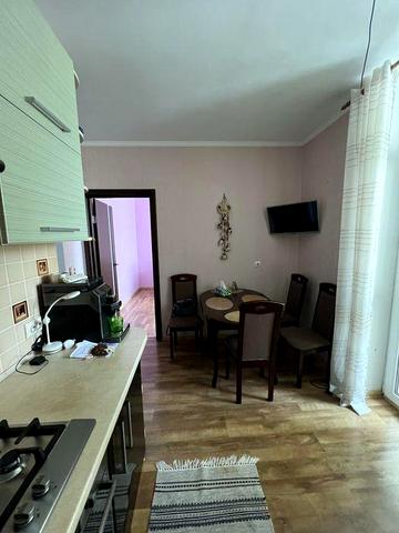 Здам двокімнатну квартиру у Вишневому, вулиця Л.Украінки, 21.