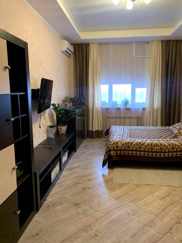 Оренда евро двушки,Хоткевича 8,Генератор, Дніпровський район