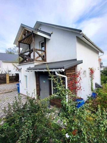 Здається будинок в Рославичах