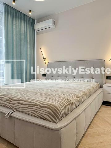 Тадея Рильського бульв., 4