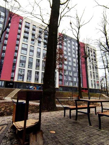 ЖК із власним парком. Мінімальне оформлення