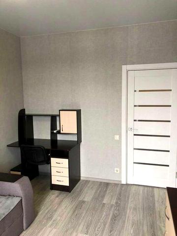 Оренда 1-к квартири на вул. Дмитра Луценка